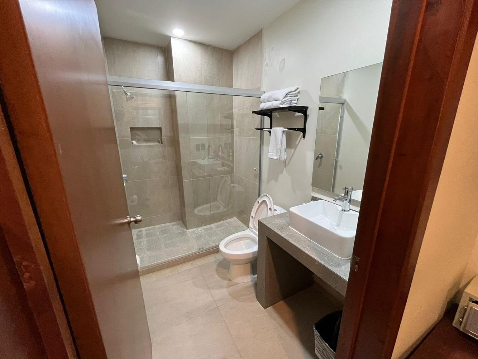 Hotel Ave Inn Mazatlán Buitenkant foto