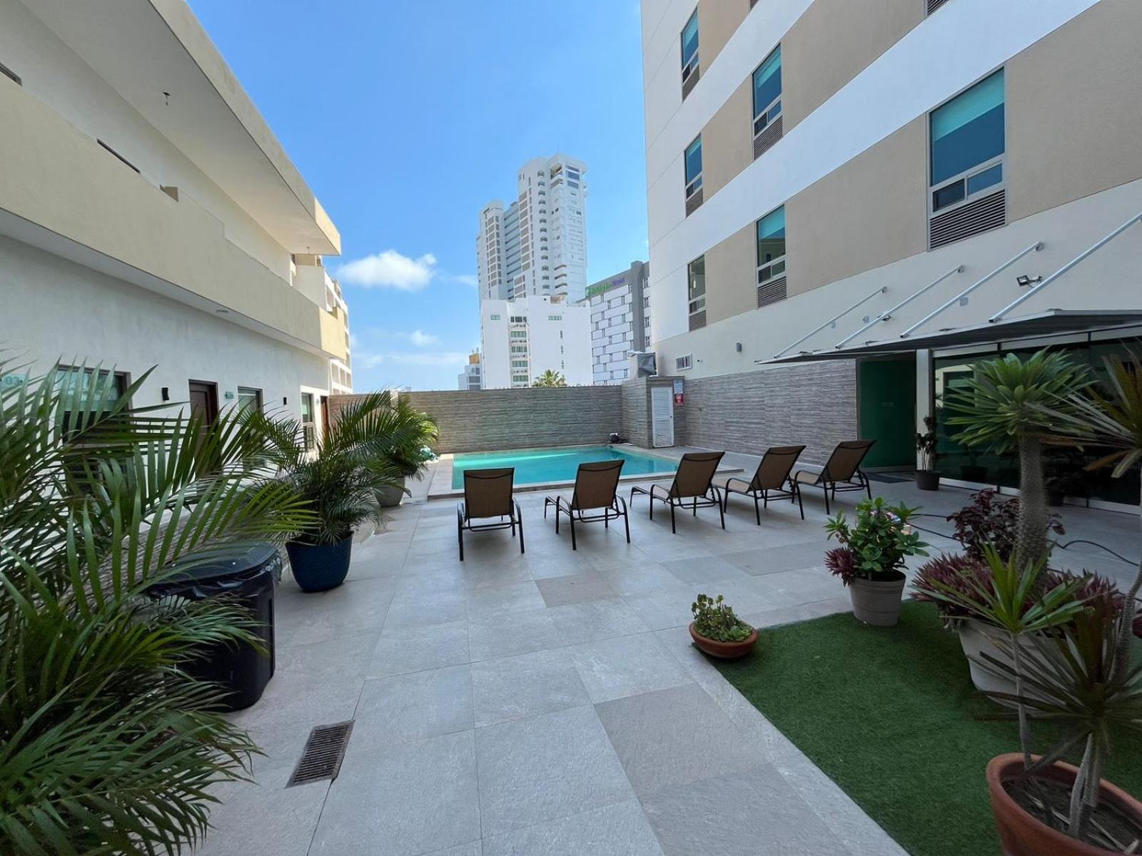Hotel Ave Inn Mazatlán Buitenkant foto